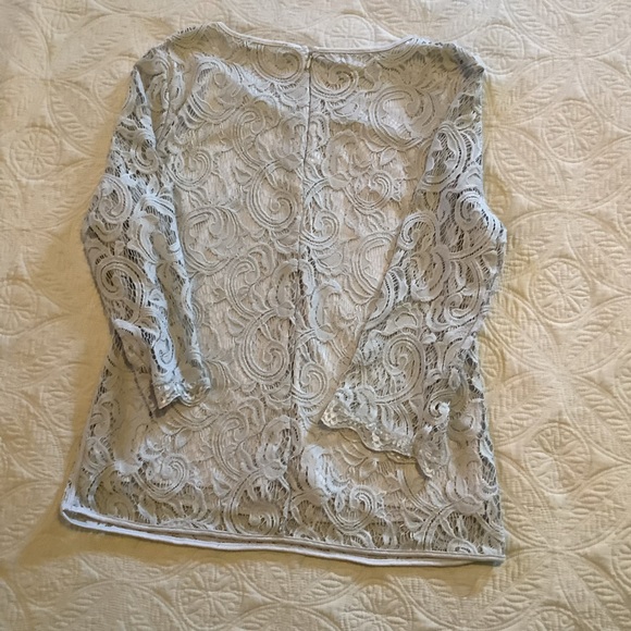 COPY - Beautiful grey lace blouse. Excellent condition - Picture 2 of 4